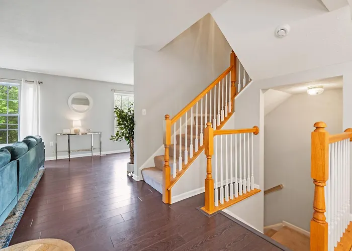 New 3 Bdrm - Mt Washington - Garage Holiday home Pittsburgh