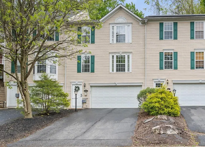 New 3 Bdrm - Mt Washington - Garage Holiday home *